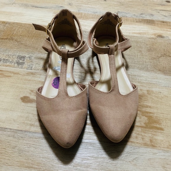 Blush Pink Pointy Flats - Picture 5 of 6